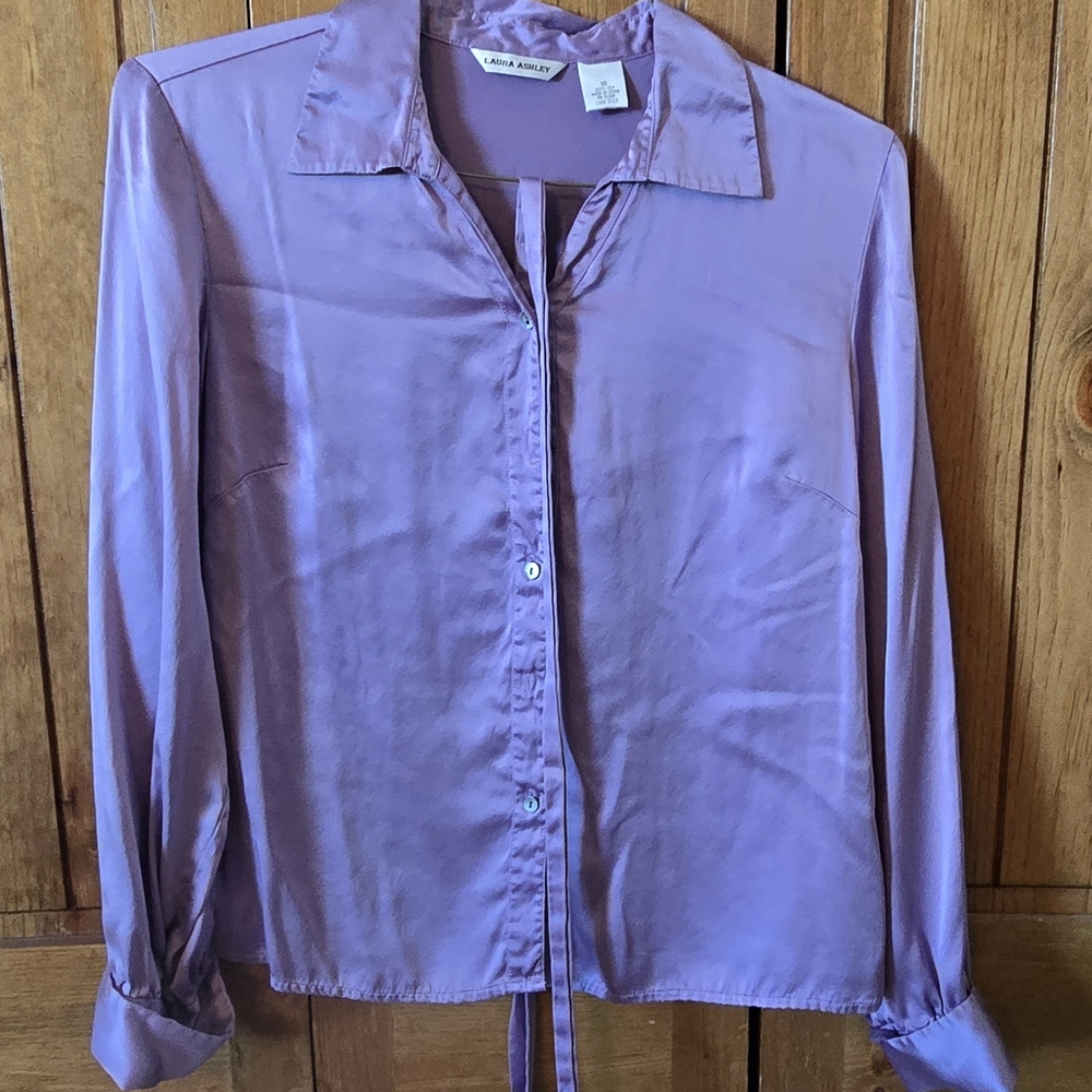 Laura Ashley Lavendar/Purple Button Down Shirt/Blouse W/ Matching Tie Belt-10